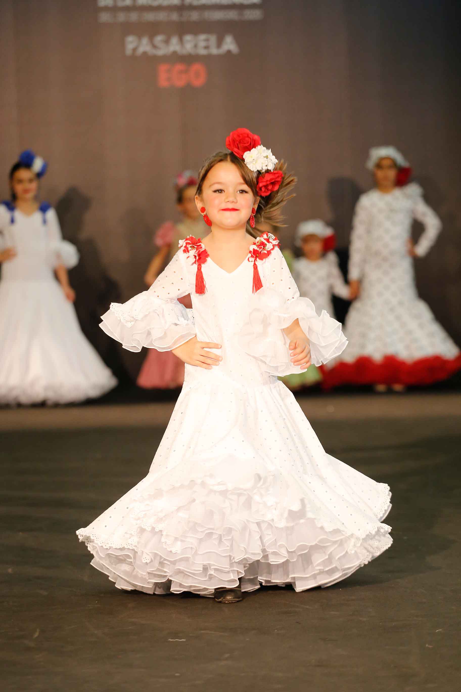 Traje de flamenca niña blanco