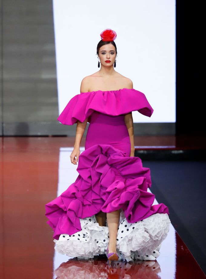 Vestido flamenca volumen fucsia