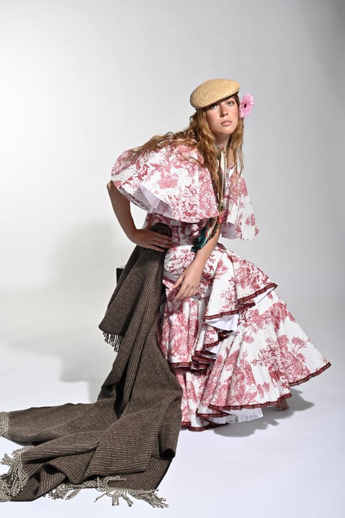 Trajes de flamenca rocieros - Vestido de flamenca en Un Camino 