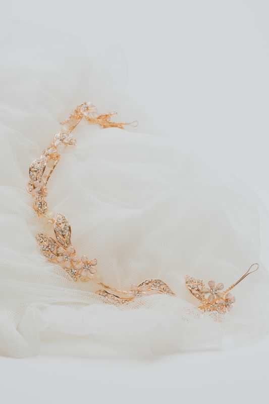 Tocado flexible zirconitas