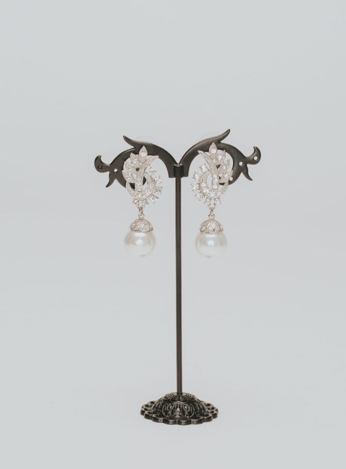 Pendientes con perla brillante