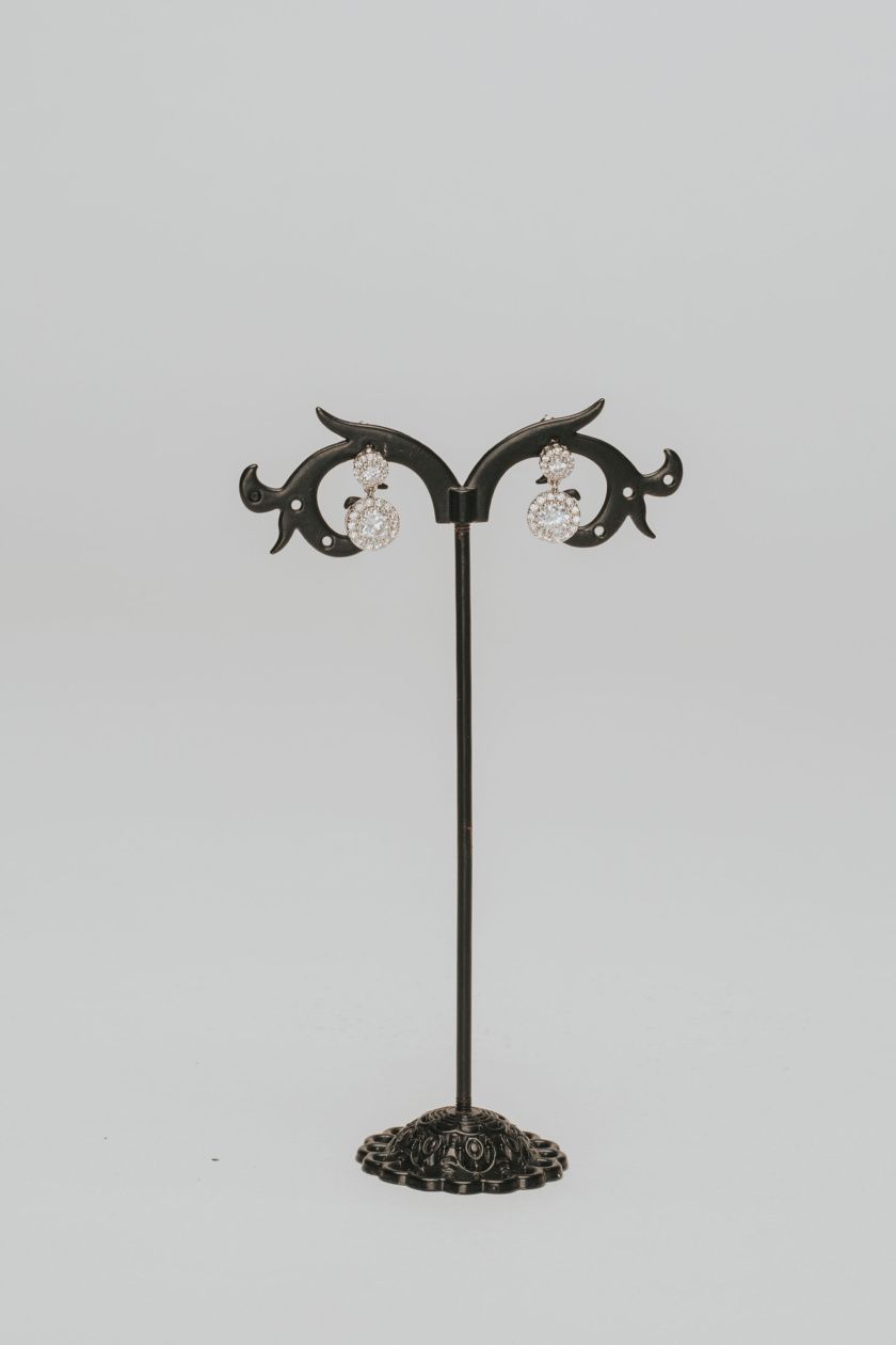 Pendientes con decoración brillante