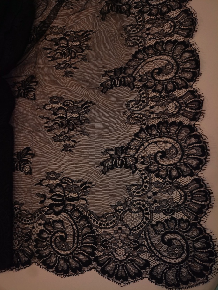 MANTILLA NEGRA 164