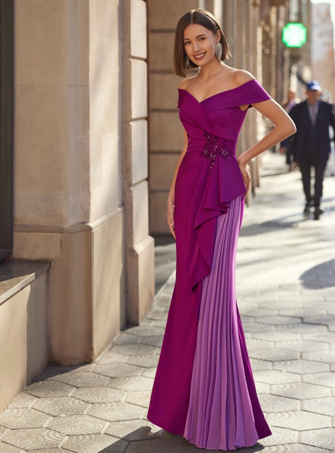 VESTIDO ESCOTE BARDOT CON APLIQUE