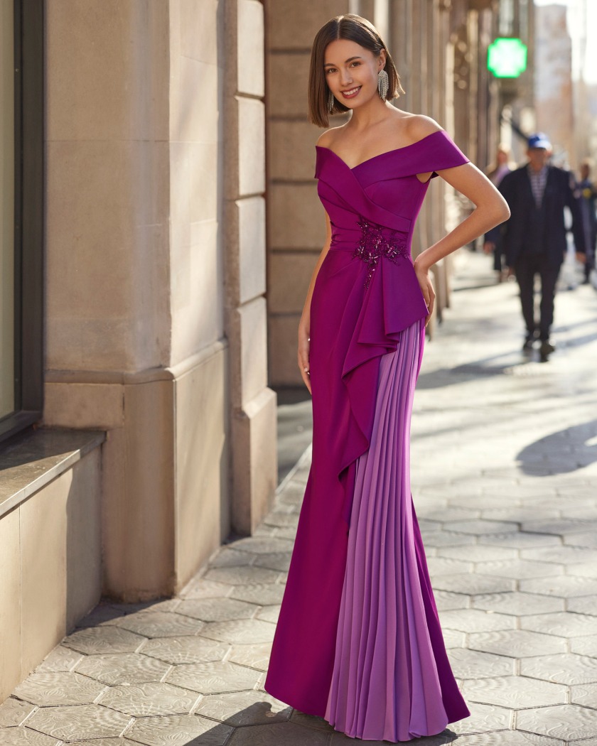 VESTIDO ESCOTE BARDOT CON APLIQUE