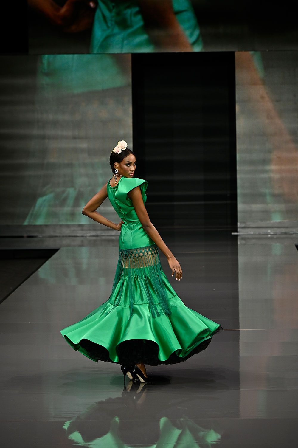 Vestido corte transparencia - Imagen 2