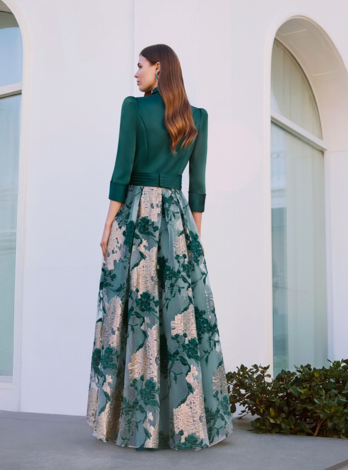 Vestido camisero de raso con falda de vuelo