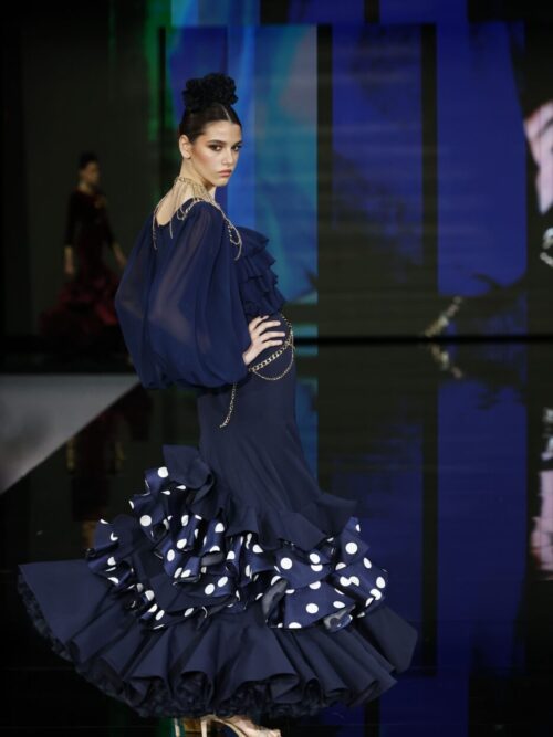 Conjunto de flamenca azul marino de dos piezas
