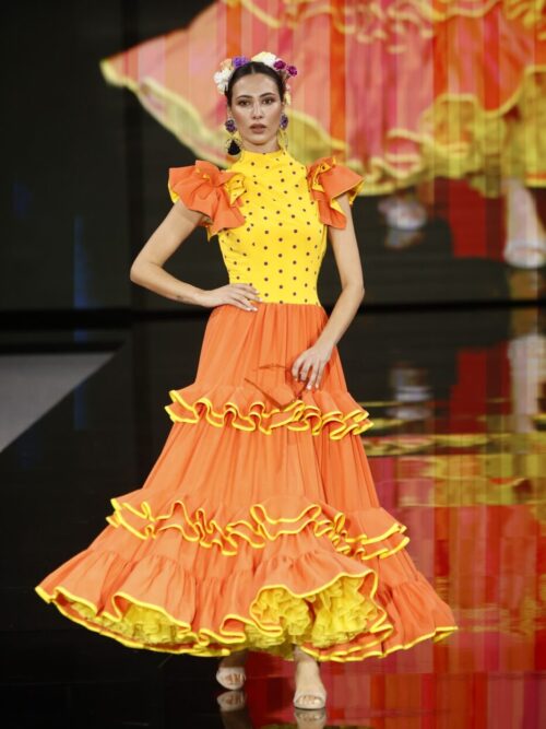Traje de flamenca amarillo y naranja canastero