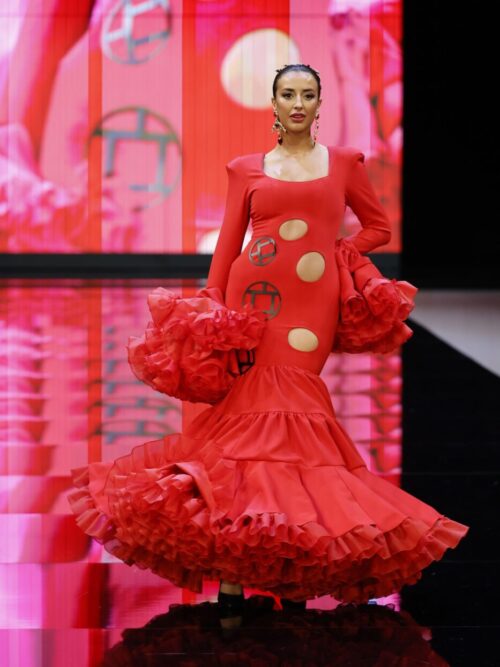 Traje de flamenca rojo de licra con manga larga